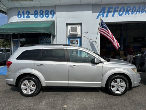 Used 2012 Dodge Journey SXT AWD/4WD image 7