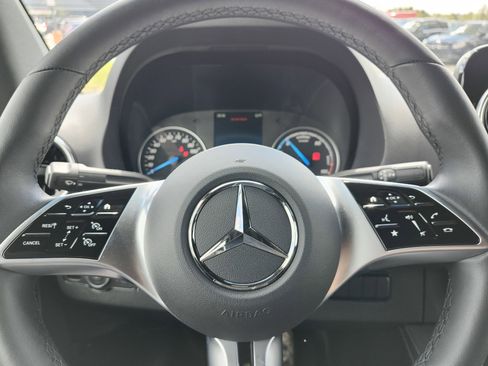 Used 2024 Mercedes-Benz eSprinter 170 Cargo image 26