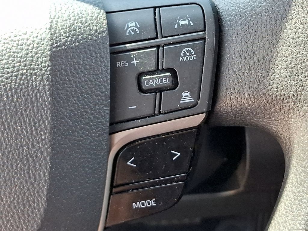 Used 2025 Toyota Camry LE FWD image 21