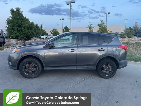 Used 2014 Toyota RAV4 LE AWD/4WD image 4