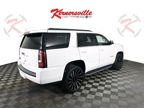 Used 2017 GMC Yukon SLT image 7