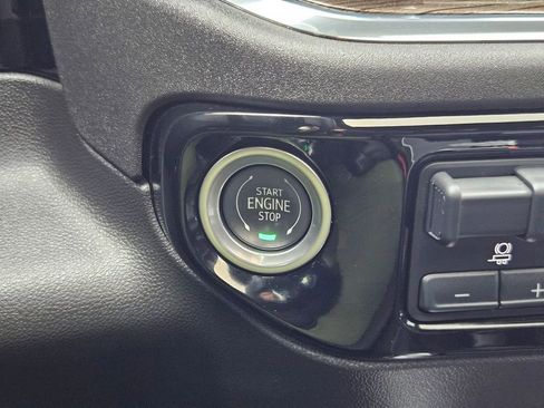 Used 2024 Chevrolet Silverado 1500 LT Trail Boss w/ Convenience Package II image 17