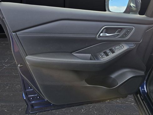 New 2026 Nissan Rogue Platinum w/ Platinum Premium Package image 14