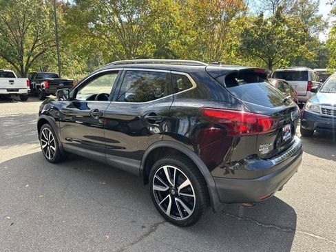 Used 2018 Nissan Rogue Sport SL w/ SL Premium Package image 6