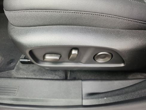 New 2026 Chevrolet Equinox LT w/ Convenience Package II image 19