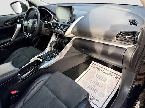 Used 2025 Mitsubishi Eclipse Cross AWD image 13