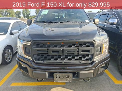 Used 2019 Ford F150 XLT w/ Equipment Group 302A Luxury AWD/4WD image 3