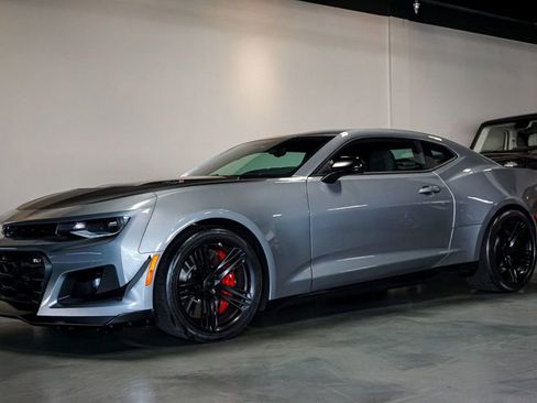 Used 2024 Chevrolet Camaro ZL1 image 4