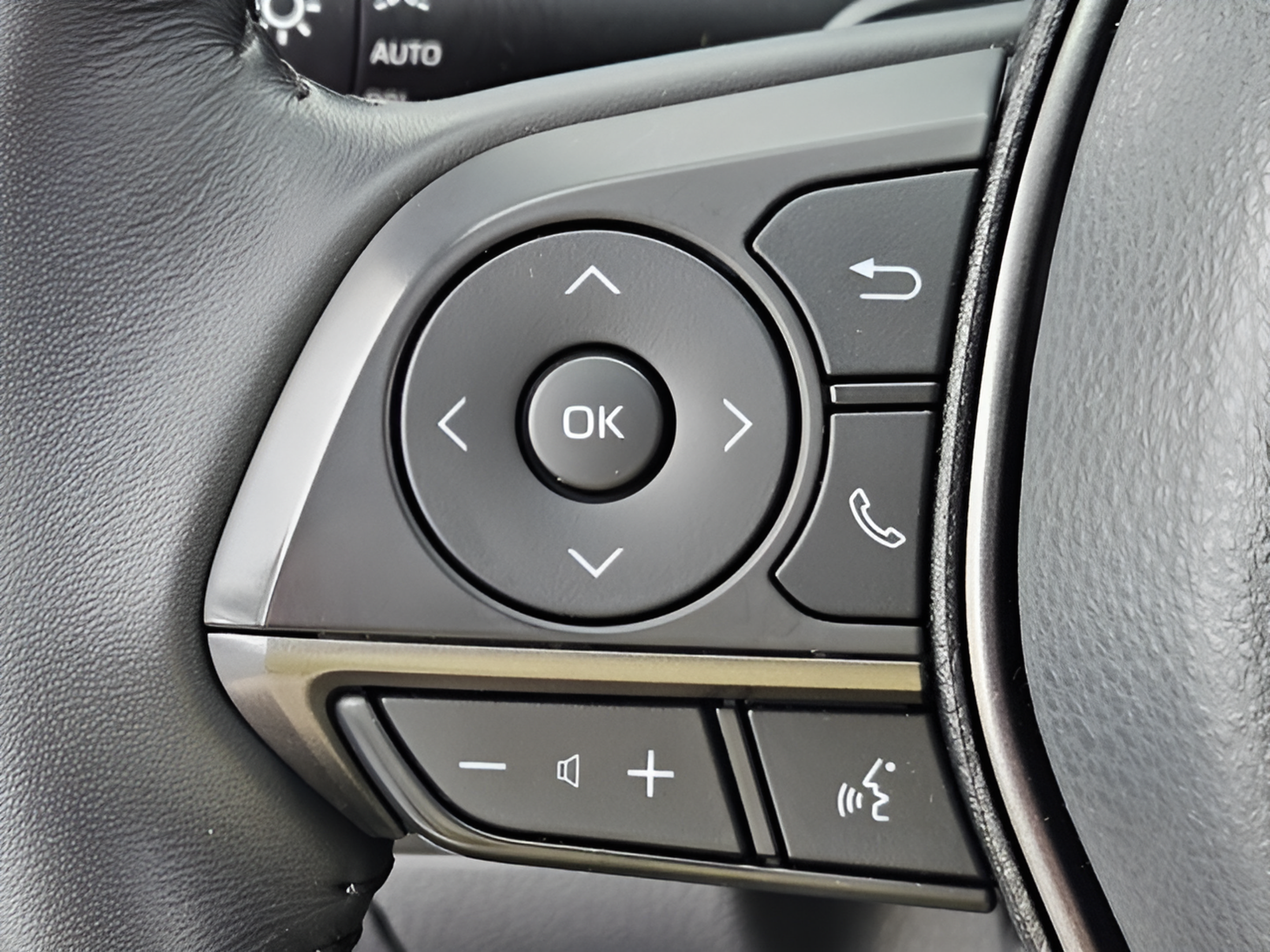 Used 2024 Toyota Camry SE AWD/4WD image 22