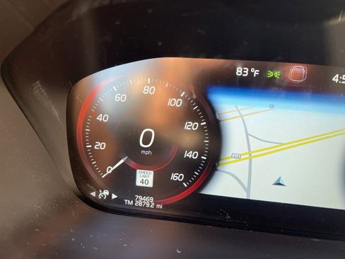 Used 2018 Volvo XC60 T5 Inscription image 10