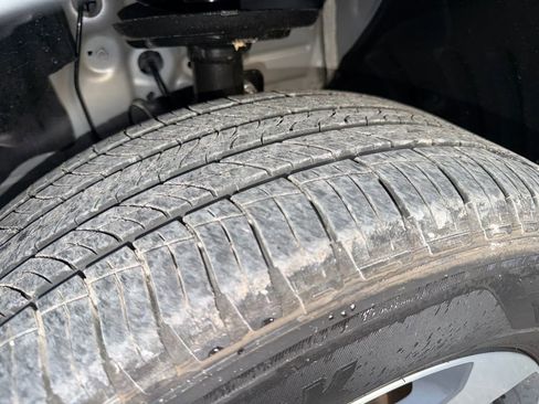 Used 2025 Honda Pilot EX-L image 27