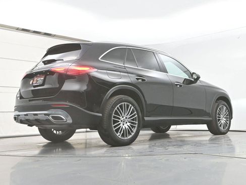 Used 2024 Mercedes-Benz GLC 300 4MATIC image 32