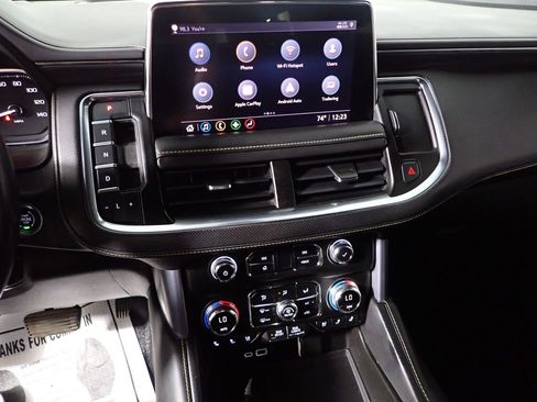 Used 2021 GMC Yukon XL SLT AWD/4WD image 32