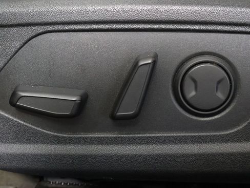 Used 2024 Hyundai Elantra Limited FWD image 31
