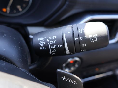 Used 2022 MAZDA CX-5 Signature image 30