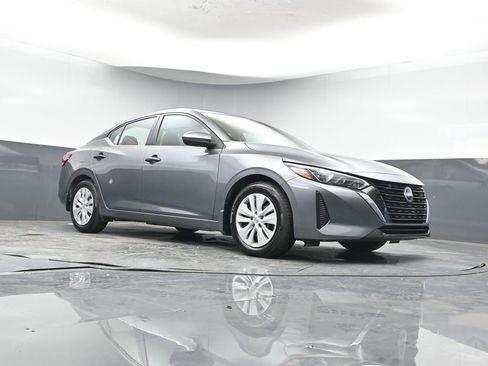 Used 2024 Nissan Sentra S image 38