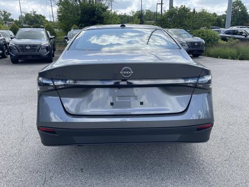 New 2026 Nissan Sentra SV w/ SV Convenience Package FWD image 4