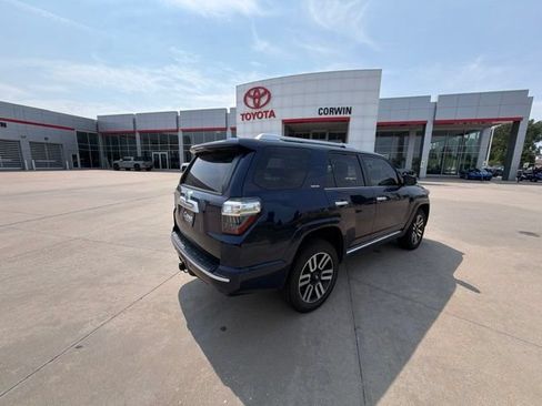 Used 2024 Toyota 4Runner Limited AWD/4WD image 3