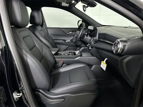 New 2026 Chevrolet Equinox LT w/ Convenience Package II image 28