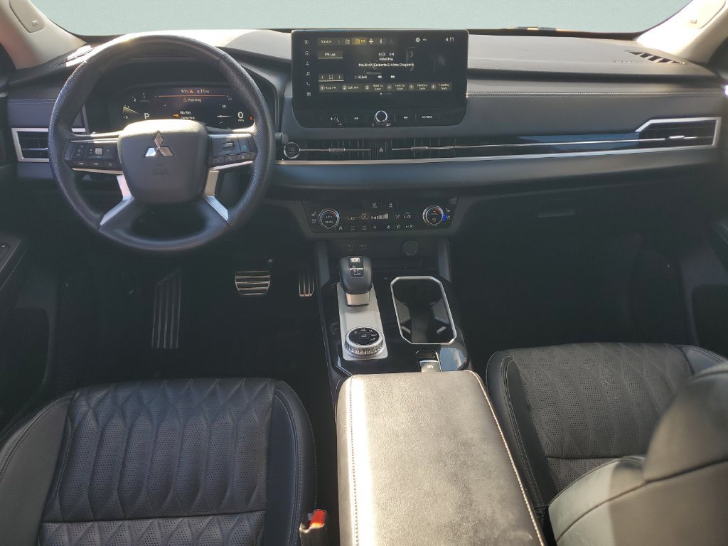 Used 2025 Mitsubishi Outlander SEL FWD image 11