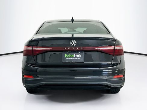 Used 2025 Volkswagen Jetta Sport FWD image 7