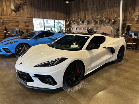 Used 2020 Chevrolet Corvette Stingray Premium Cpe w/ 3LT Preferred Equipment Group image 8