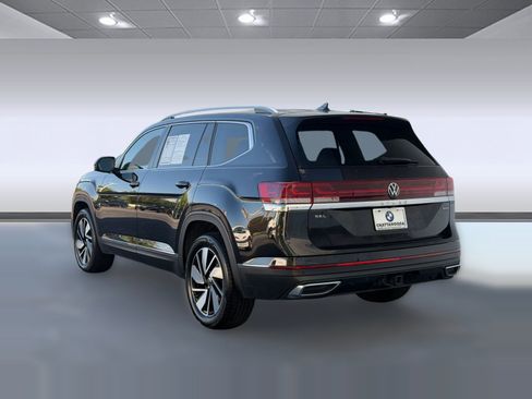 Used 2025 Volkswagen Atlas SEL AWD/4WD image 3
