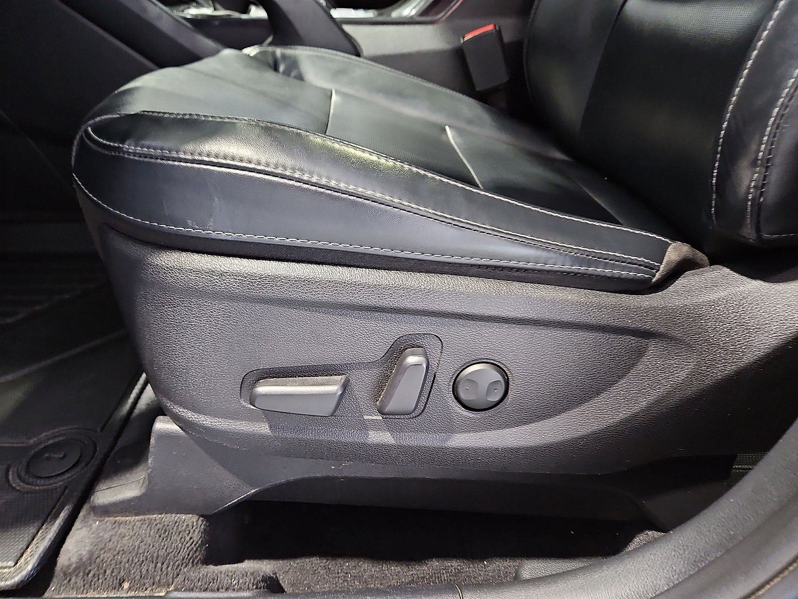 Used 2020 Kia Telluride S AWD/4WD image 17