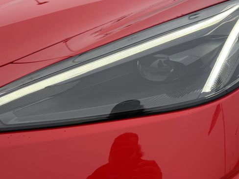 Used 2024 Chevrolet Corvette Stingray Convertible w/ Z51 Performance Package image 6