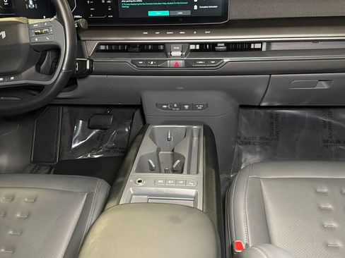 Certified 2024 Kia EV9 Wind AWD/4WD image 22