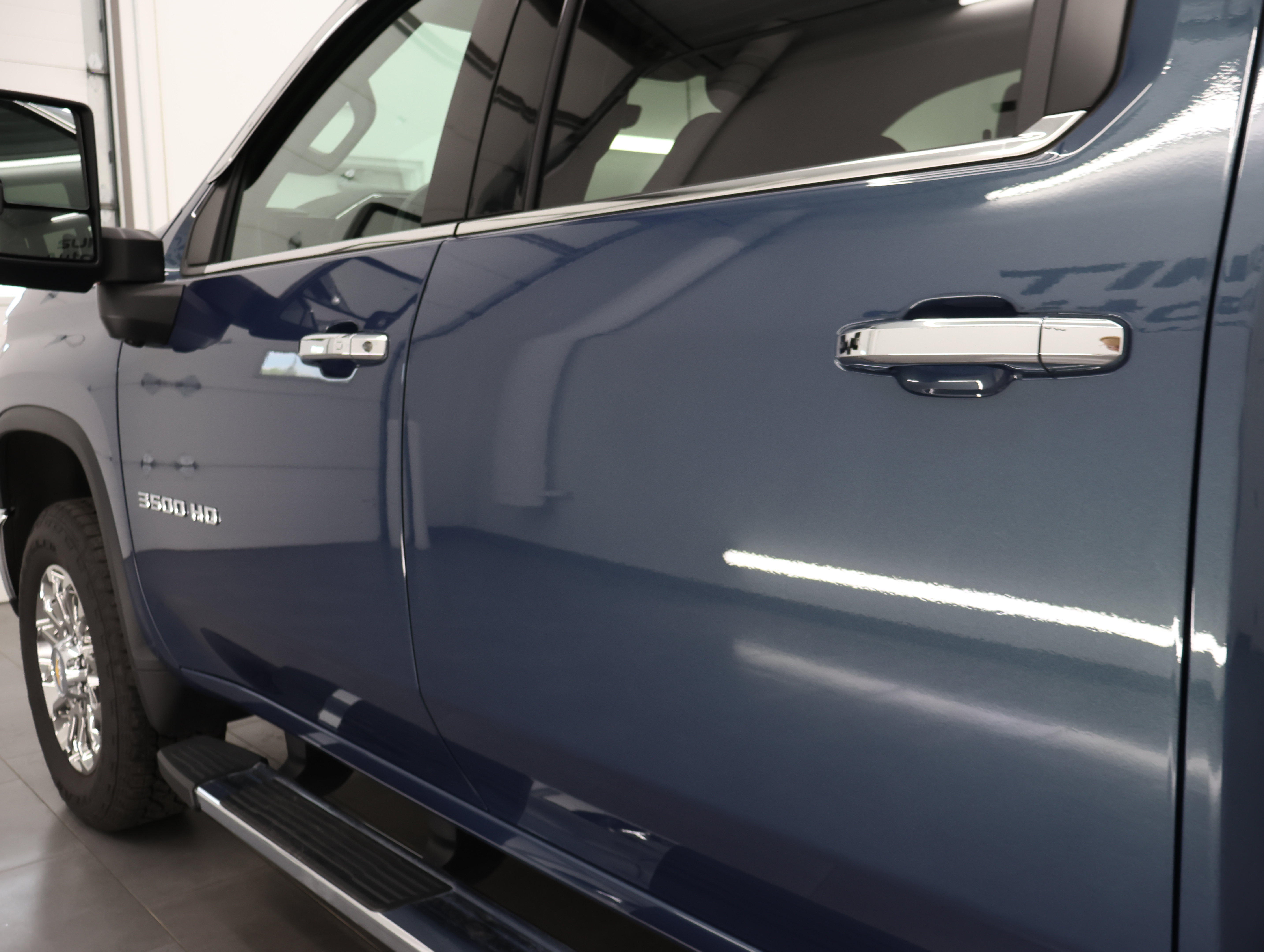 Used 2026 Chevrolet Silverado 3500 LTZ w/ LTZ Plus Package AWD/4WD image 39