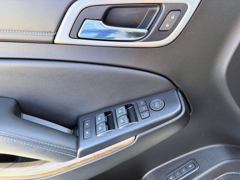 Used 2019 GMC Yukon Denali w/ Open Road Package image 16