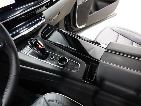 Used 2023 Cadillac Escalade Premium Luxury image 34