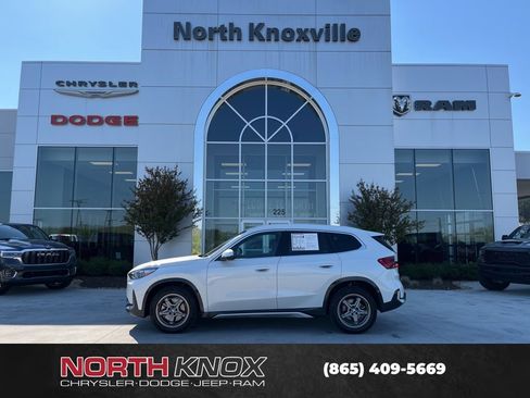 Used 2025 BMW X1 xDrive28i AWD/4WD image 2