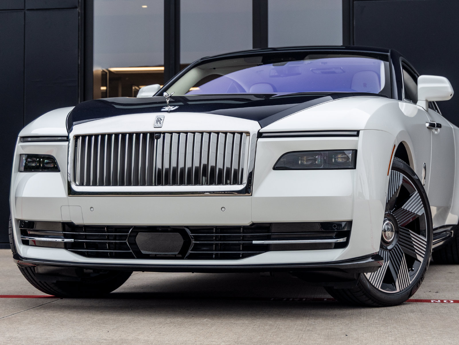 Certified 2026 Rolls-Royce Spectre w/ Spectre Enhancement Package AWD/4WD image 6
