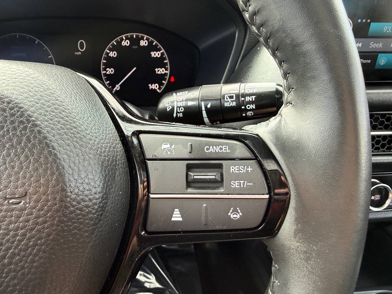 Used 2025 Honda HR-V EX-L image 30
