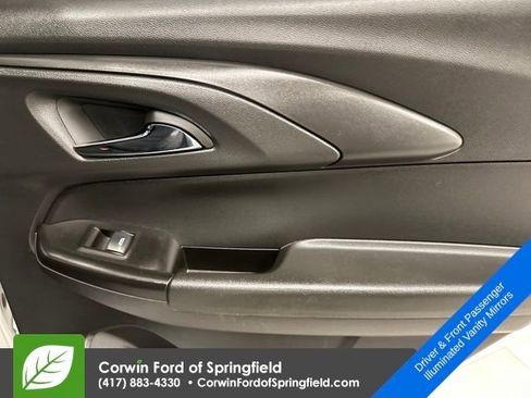 Used 2023 Chevrolet TrailBlazer RS w/ Sun and Liftgate Package image 16