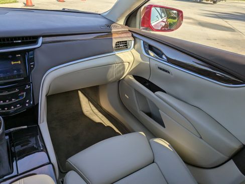 Used 2014 Cadillac XTS Luxury w/ Driver Awareness Package image 13