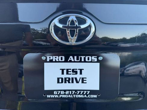 Used 2013 Toyota Camry SE w/ Leather Pkg FWD image 33