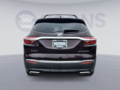 Used 2018 Buick Enclave Essence image 5