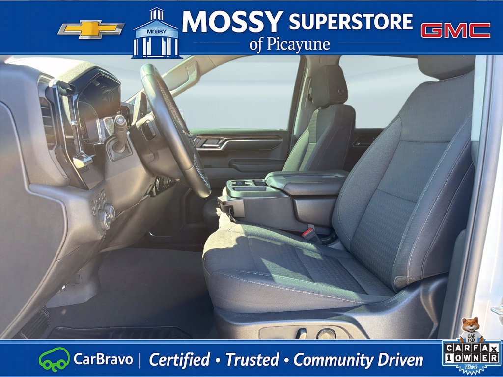 Certified 2024 Chevrolet Silverado 1500 LT w/ Z71 Off-Road Package AWD/4WD image 12