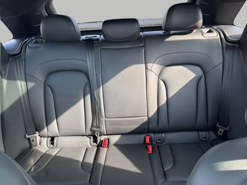 Used 2018 Audi Q3 2.0T Premium image 23