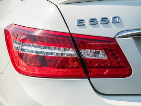 Used 2011 Mercedes-Benz E 550 Cabriolet image 13