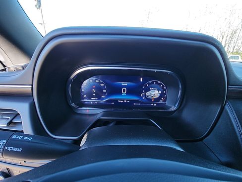 Certified 2024 Chevrolet Tahoe Z71 w/ Luxury Package image 16