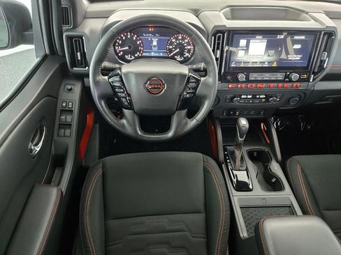 Used 2025 Nissan Frontier Pro-X w/ Pro Convenience Package RWD image 12