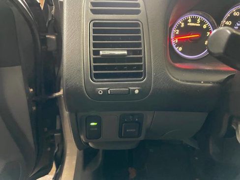 Used 2004 Honda Civic LX image 32