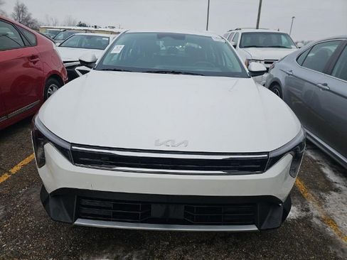 Used 2025 Kia K4 EX image 2