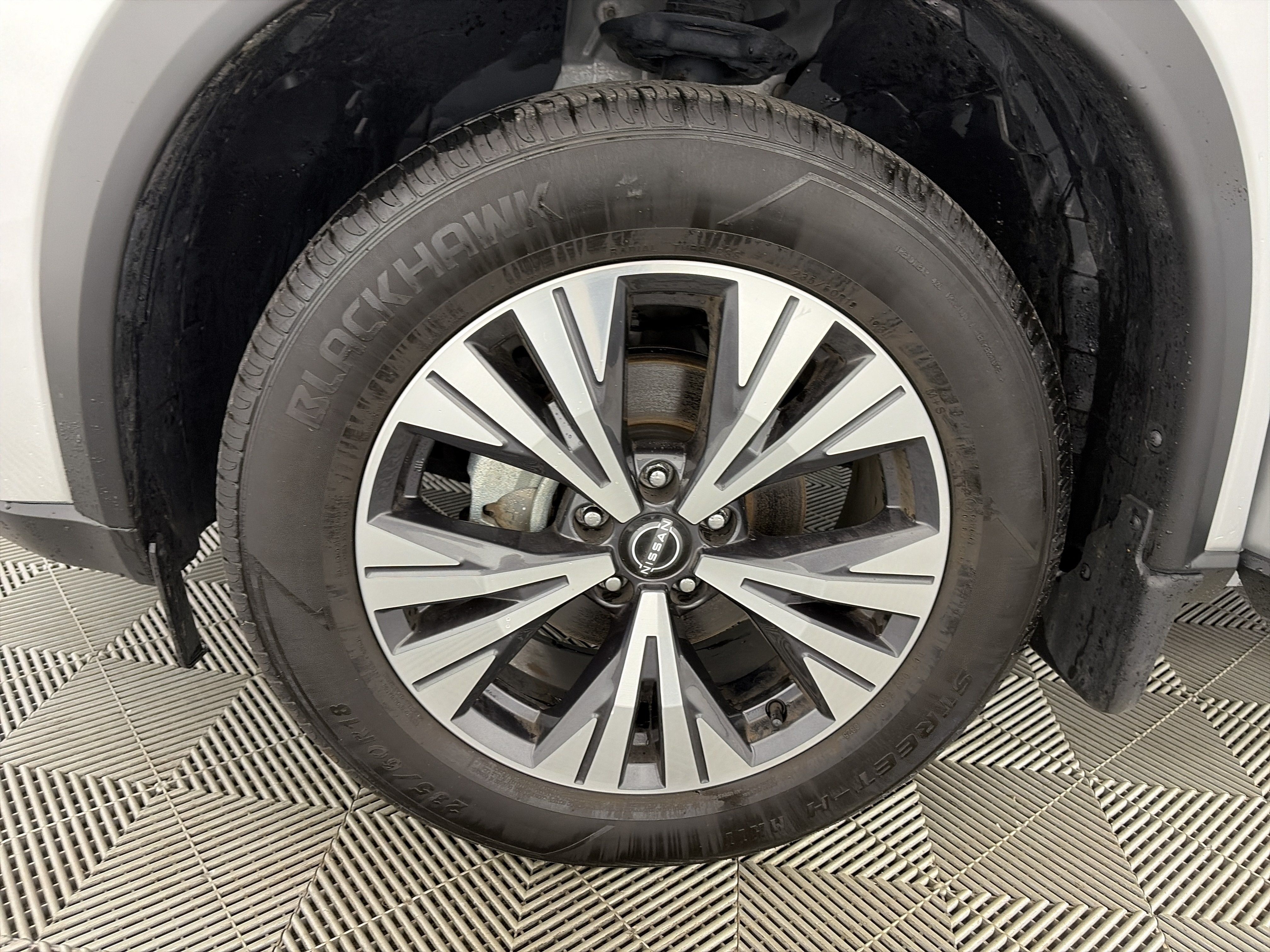 Certified 2023 Nissan Rogue SV w/ SV Premium B Package AWD/4WD image 12