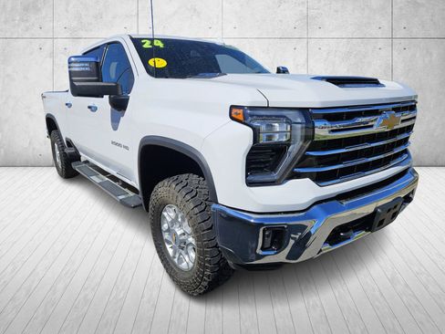 Used 2024 Chevrolet Silverado 2500 LTZ image 1