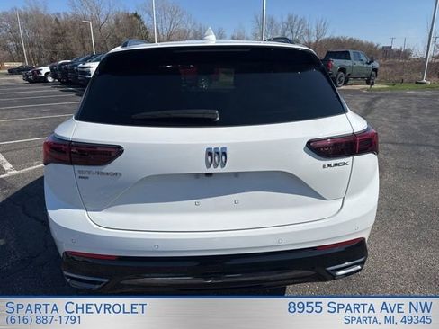 Used 2024 Buick Envision Sport Touring image 4